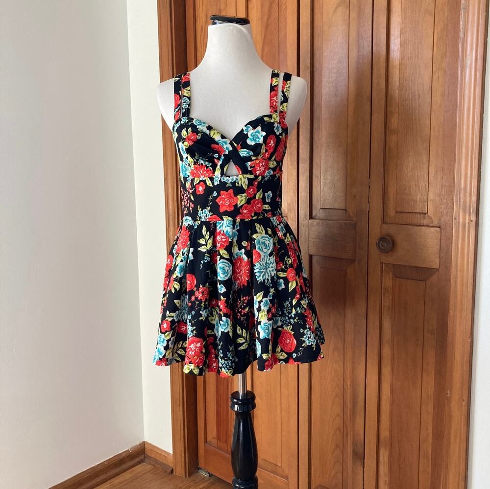 Material Girl Floral Stretch Romper, Size M